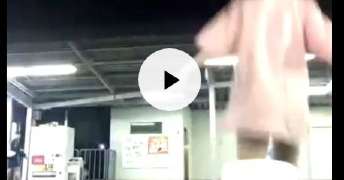 女子 高校生 が 飛び込み